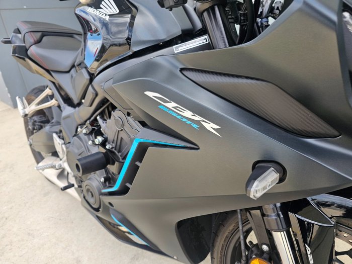 2023 Honda CBR650R Black