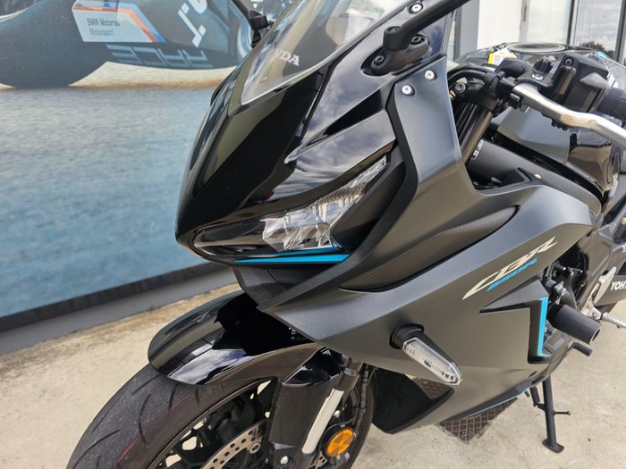 2023 Honda CBR650R Black