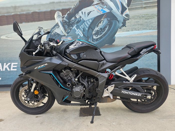 2023 Honda CBR650R Black