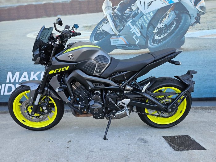 2018 Yamaha MT-09A Yellow