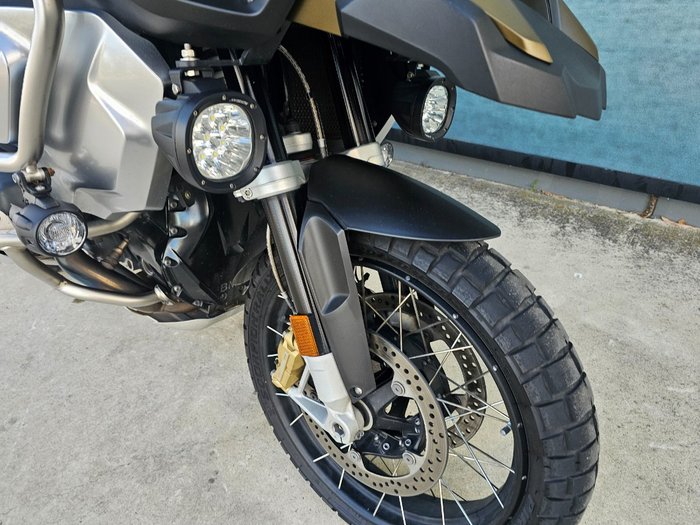 2019 BMW Motorrad R 1250 GS ADVENTURE Green