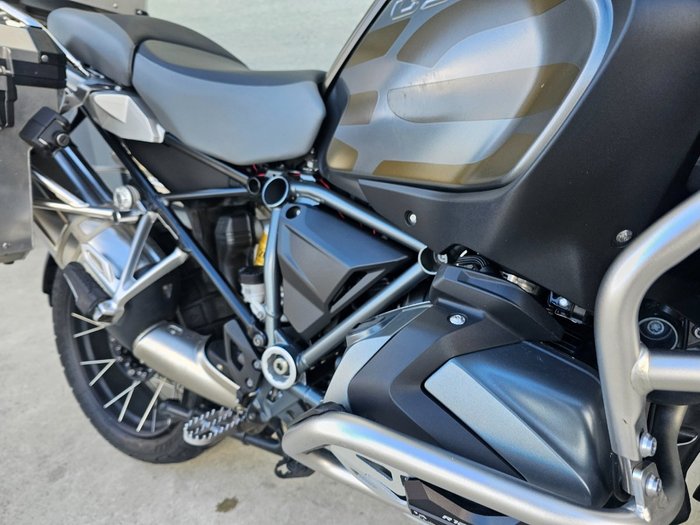 2019 BMW Motorrad R 1250 GS ADVENTURE Green