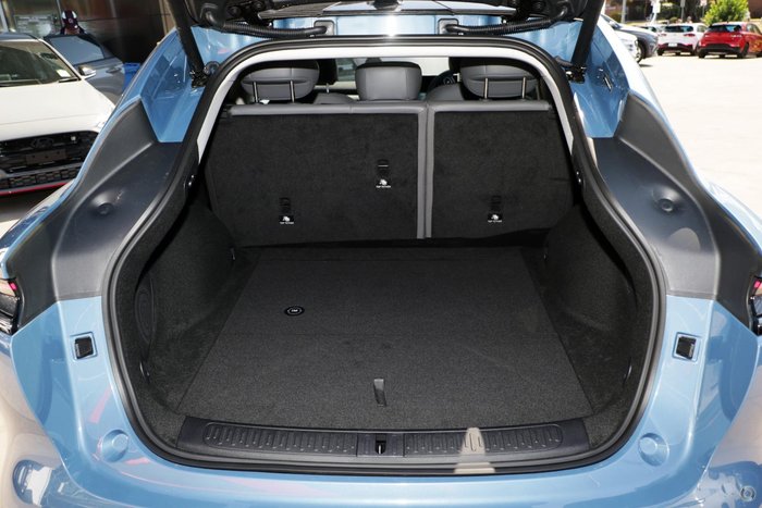 2025 MG IM6 Platinum S12L MY25 Nevis Blue