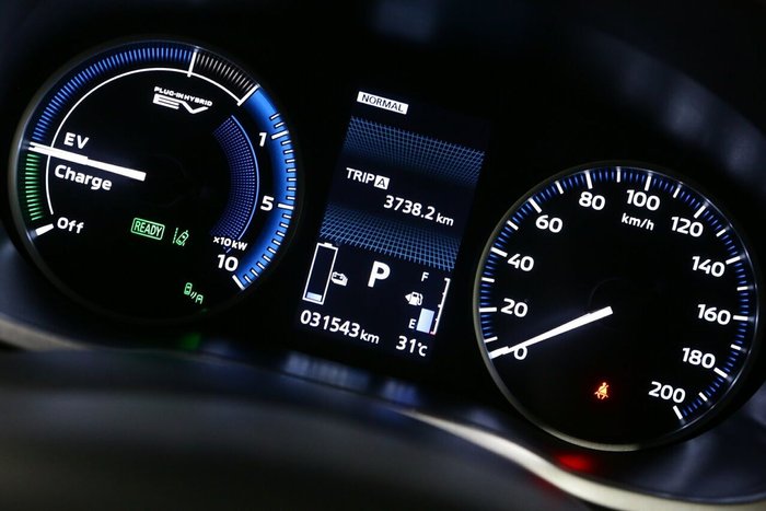 2022 Mitsubishi Eclipse Cross PHEV Exceed