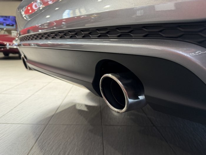 2021 Jaguar XE P300 R-Dynamic HSE