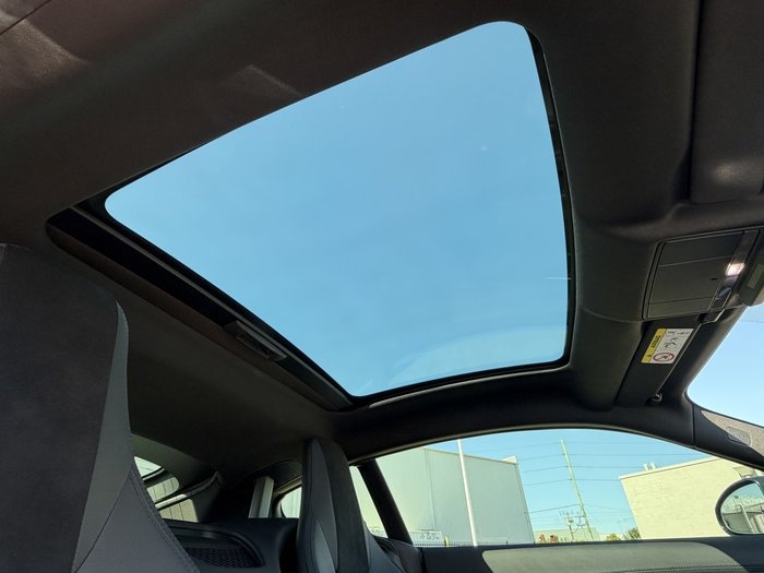 2018 Jaguar F-TYPE R-Dynamic 221kW