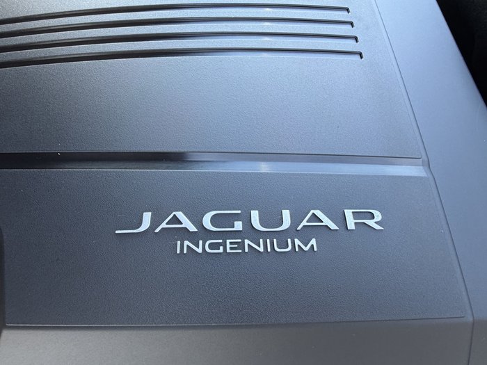 2018 Jaguar F-TYPE R-Dynamic 221kW