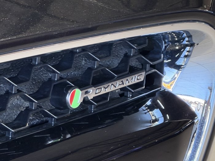 2018 Jaguar F-TYPE R-Dynamic 221kW