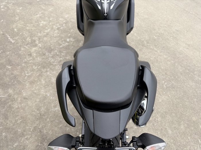 2024 Suzuki 2024 SUZUKI 250CC GSX250 Road