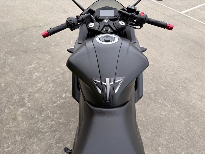 2024 Suzuki 2024 SUZUKI 250CC GSX250 Road