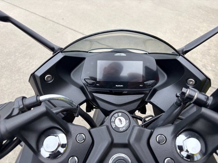 2024 Suzuki 2024 SUZUKI 250CC GSX250 Road