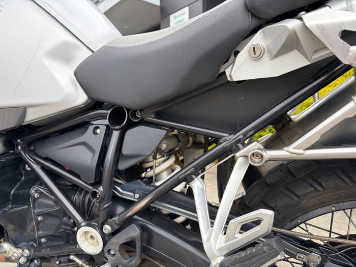 2016 BMW Motorrad R1200 GS ADVENTURE White