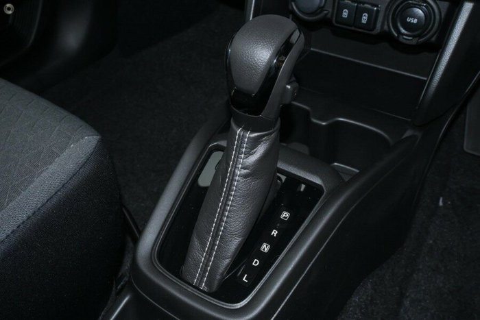 2025 Suzuki Swift Hybrid Plus