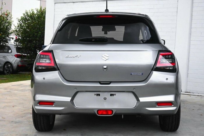 2025 Suzuki Swift Hybrid Plus