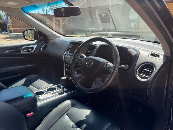 2016 Nissan Pathfinder ST-L