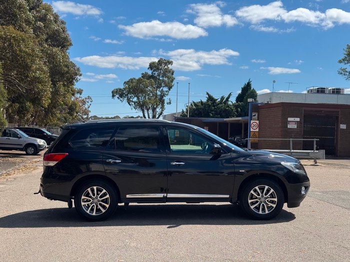 2016 Nissan Pathfinder ST-L