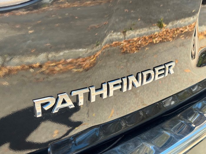 2016 Nissan Pathfinder ST-L