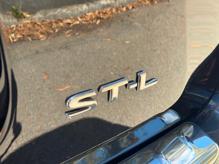 2016 Nissan Pathfinder ST-L