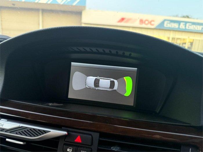 2010 BMW 3 Series 323i Lifestyle