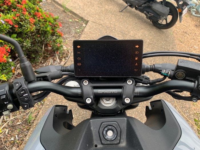 2023 CFMOTO 300 NK ABS Black