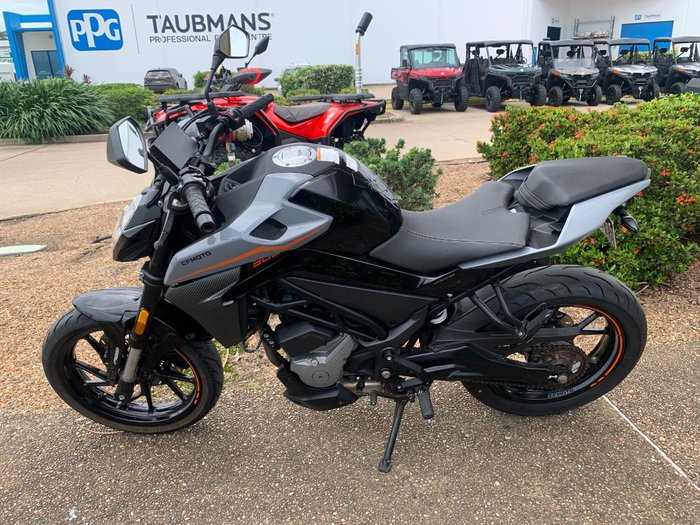 2023 CFMOTO 300 NK ABS Black