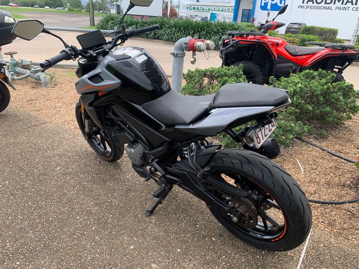 2023 CFMOTO 300 NK ABS Black
