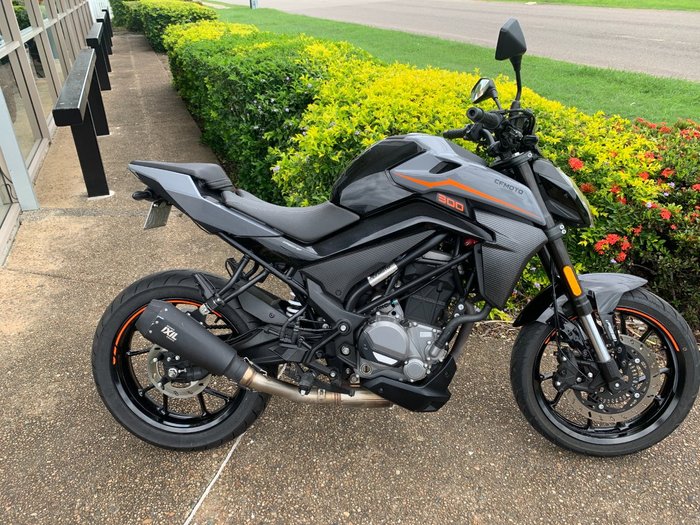 2023 CFMOTO 300 NK ABS Black