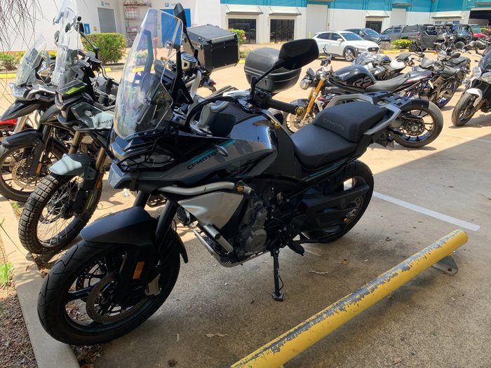 2022 CFMOTO MT SPORT BLACK