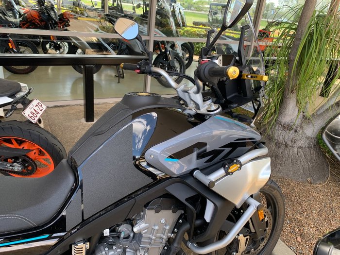 2022 CFMOTO MT SPORT BLACK