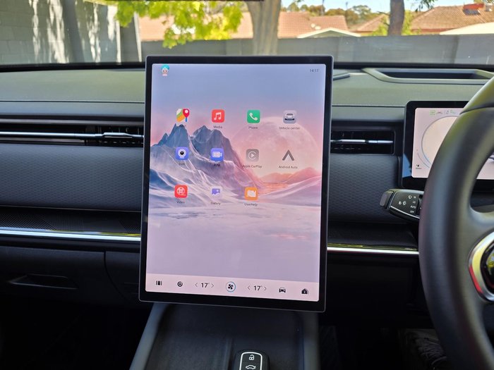 2025 Jaecoo J7 SHS Summit