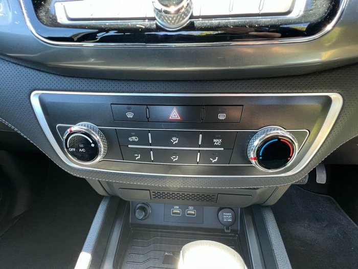 2022 Ssangyong Musso ELX