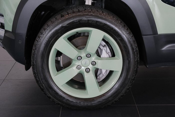 2022 Land Rover Defender 110 P400 75th Edition