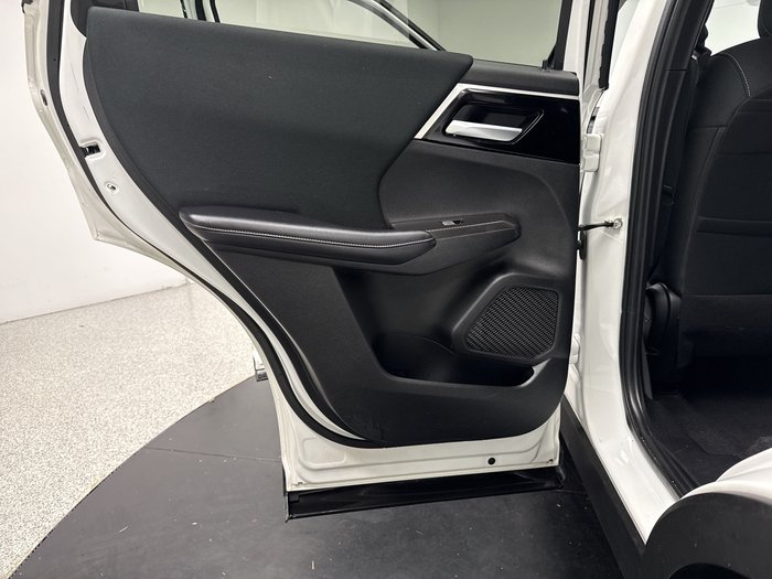 2023 Mitsubishi Outlander LS