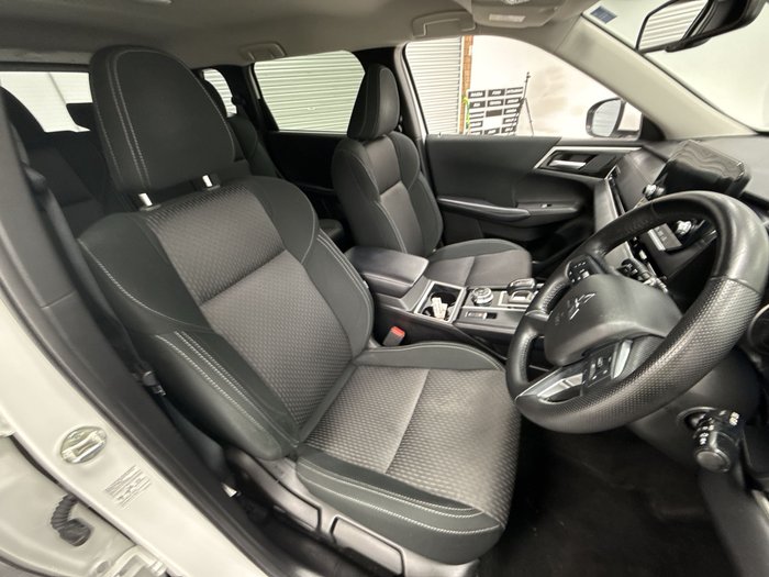 2023 Mitsubishi Outlander LS