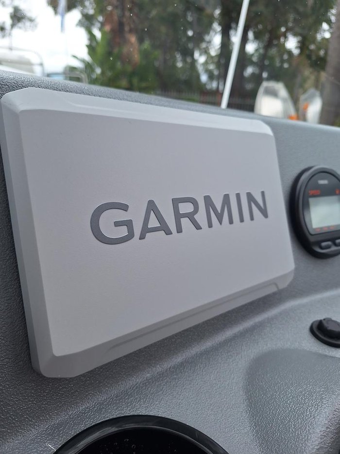 2025 QUINTREX 481 Fishabout Pro