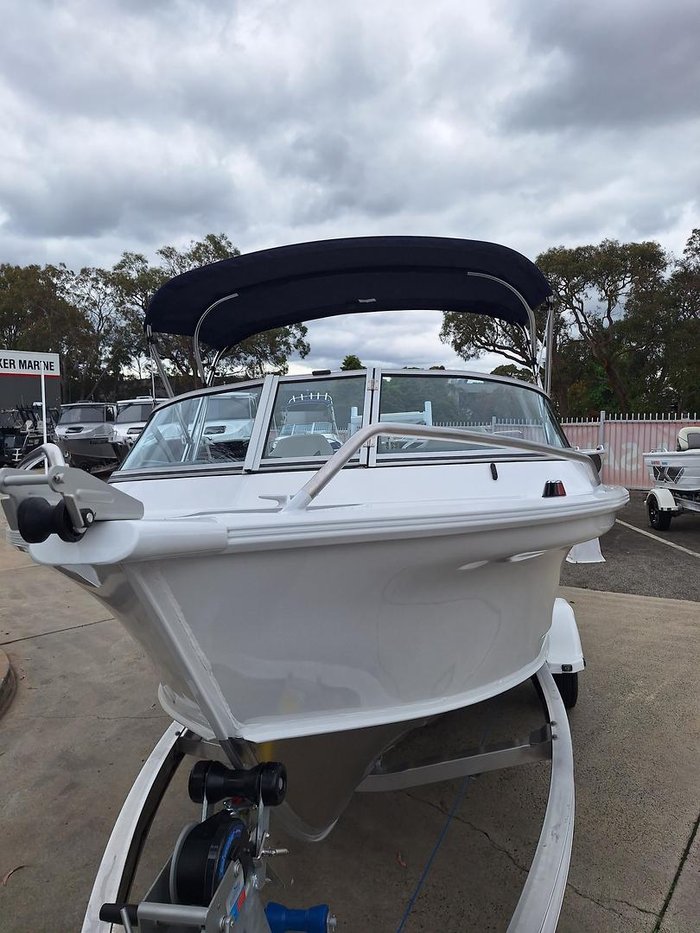 2025 QUINTREX 481 Fishabout Pro
