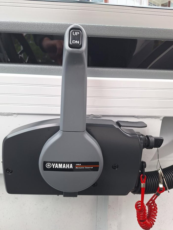 2025 QUINTREX 481 Fishabout Pro