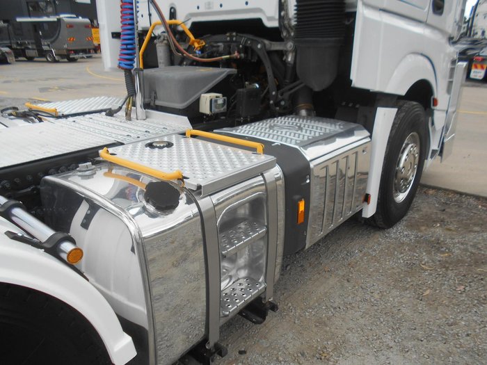 2020 Mercedes-Benz 2663 Actros WHITE