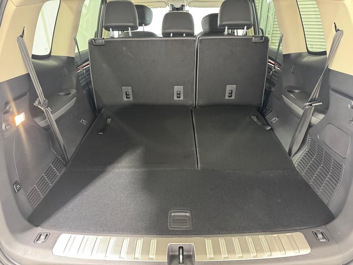 2025 LDV D90 Executive