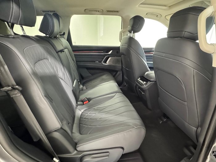 2025 LDV D90 Executive