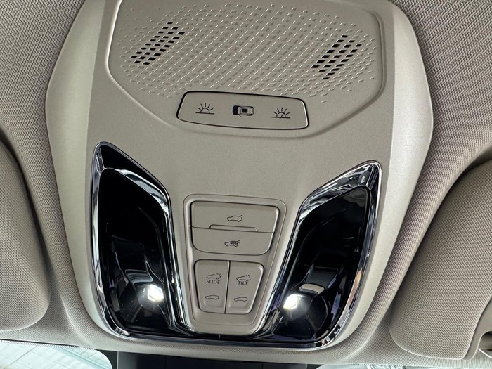 2025 LDV D90 Executive