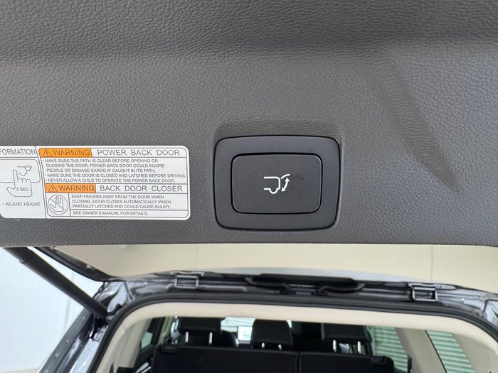 2025 LDV D90 Executive