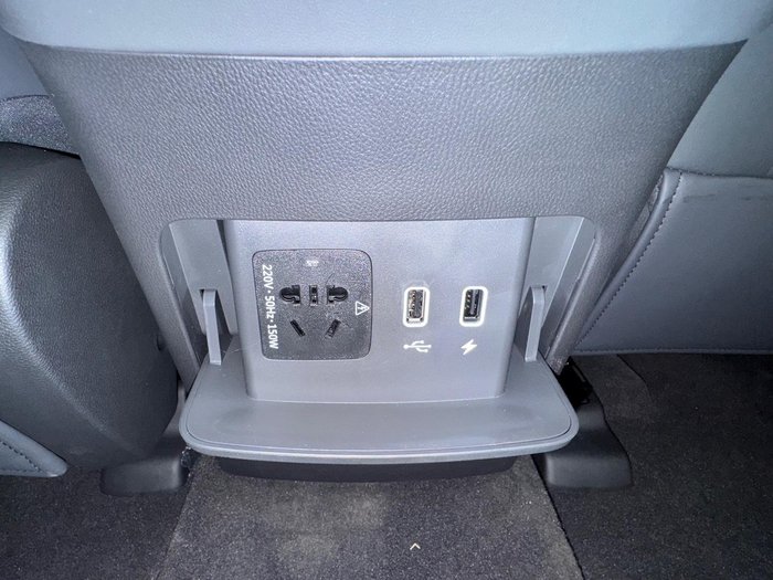 2025 LDV D90 Executive