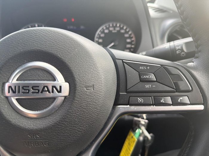 2022 Nissan Navara ST