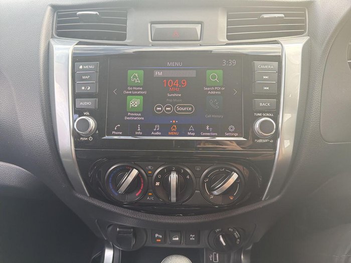 2022 Nissan Navara ST