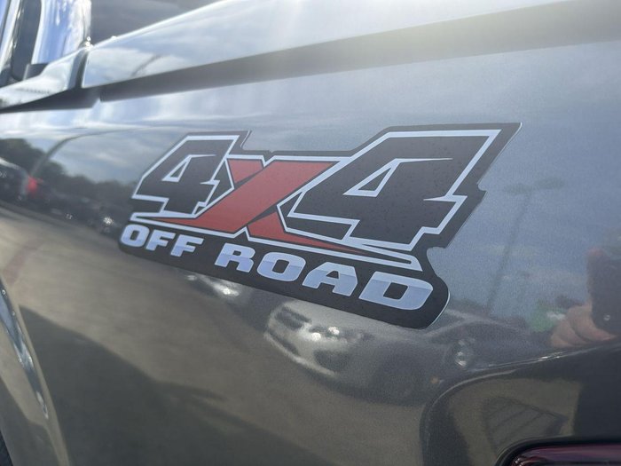 2022 Nissan Navara ST