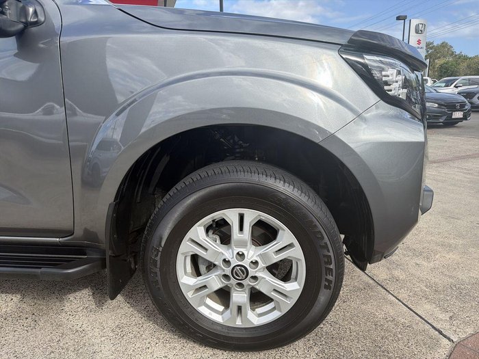 2022 Nissan Navara ST