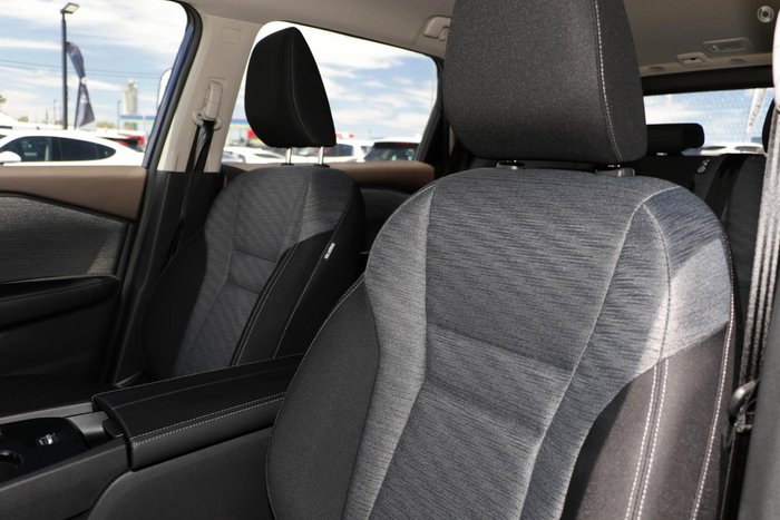 2025 Nissan X-TRAIL ST