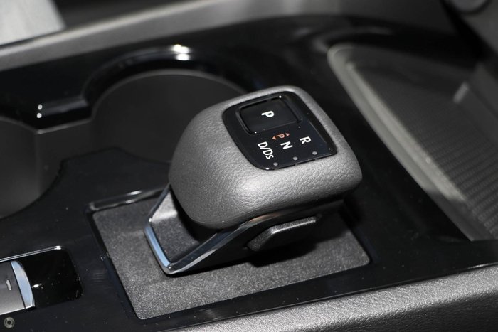 2025 Nissan X-TRAIL ST