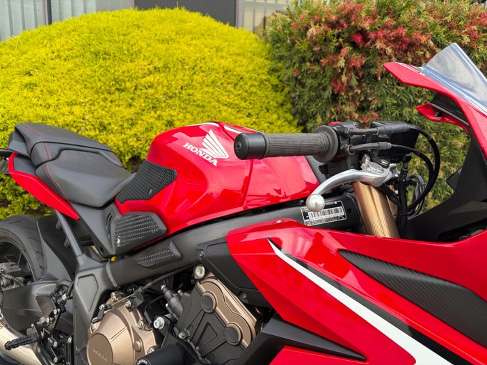 2019 Honda CBR650R Red